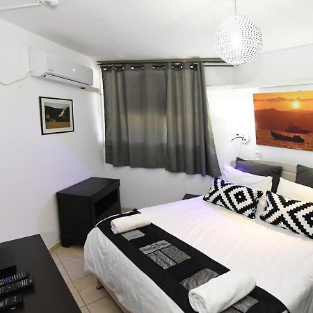 Avi'S Suites เอลัต ภายนอก รูปภาพ